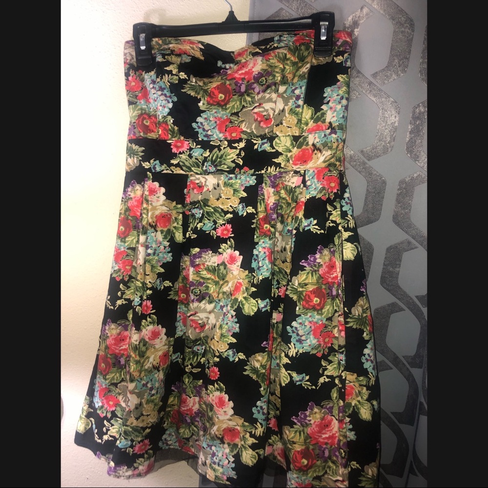 Strapless floral mini dress